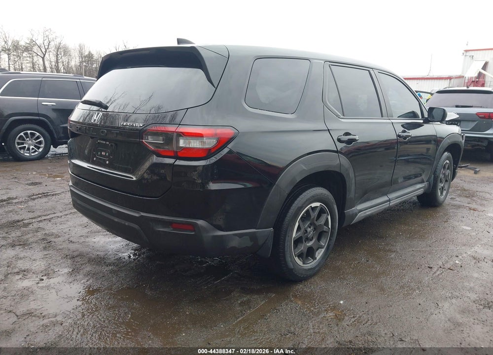 2023 HONDA PILOT AWD LX VIN: 5FNYG1H24PB021858