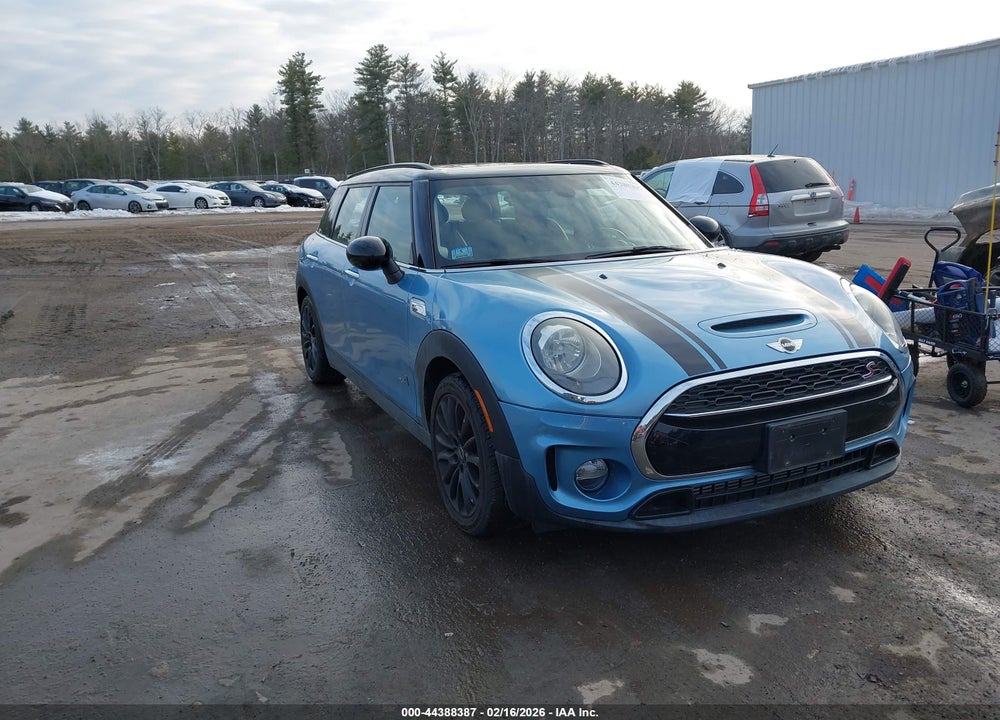 2017 MINI CLUBMAN COOPER S VIN: WMWLU5C52H2E83402
