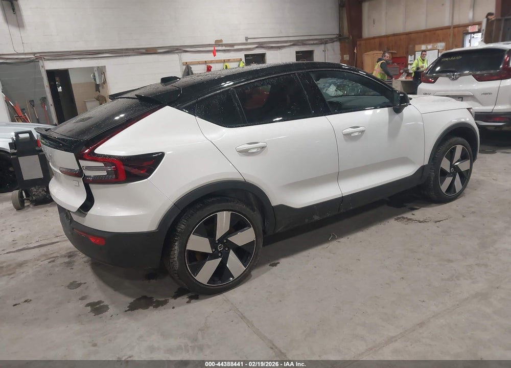 2022 VOLVO C40 RECHARGE PURE ELECTRIC P8 ULTIMATE VIN: YV4ED3GB7N2009435