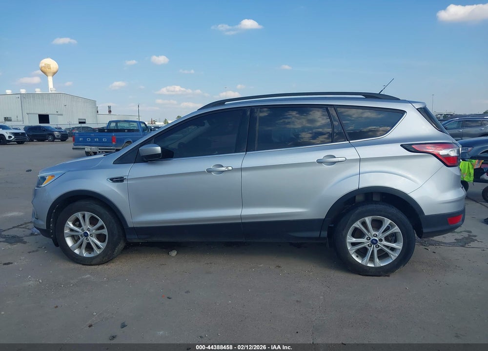 2018 FORD ESCAPE SE VIN: 1FMCU9GD7JUB42687