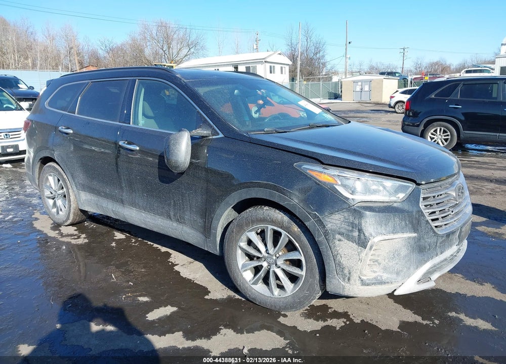 2017 HYUNDAI SANTA FE VIN: KM8SMDHF2HU236582