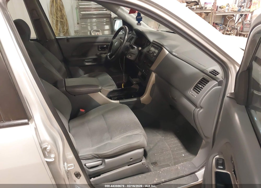 2008 HONDA PILOT EX VIN: 5FNYF18468B022967