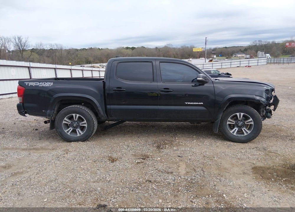 2017 TOYOTA TACOMA TRD SPORT VIN: 5TFCZ5AN2HX106673
