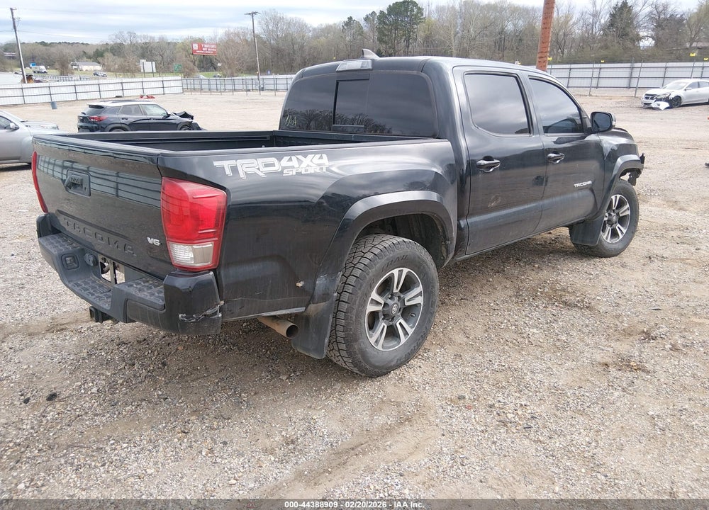 2017 TOYOTA TACOMA TRD SPORT VIN: 5TFCZ5AN2HX106673