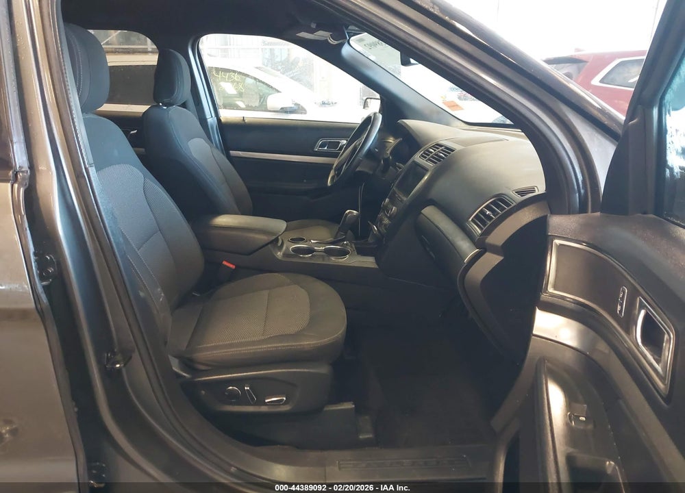 2018 FORD EXPLORER XLT VIN: 1FM5K7D84JGC70930