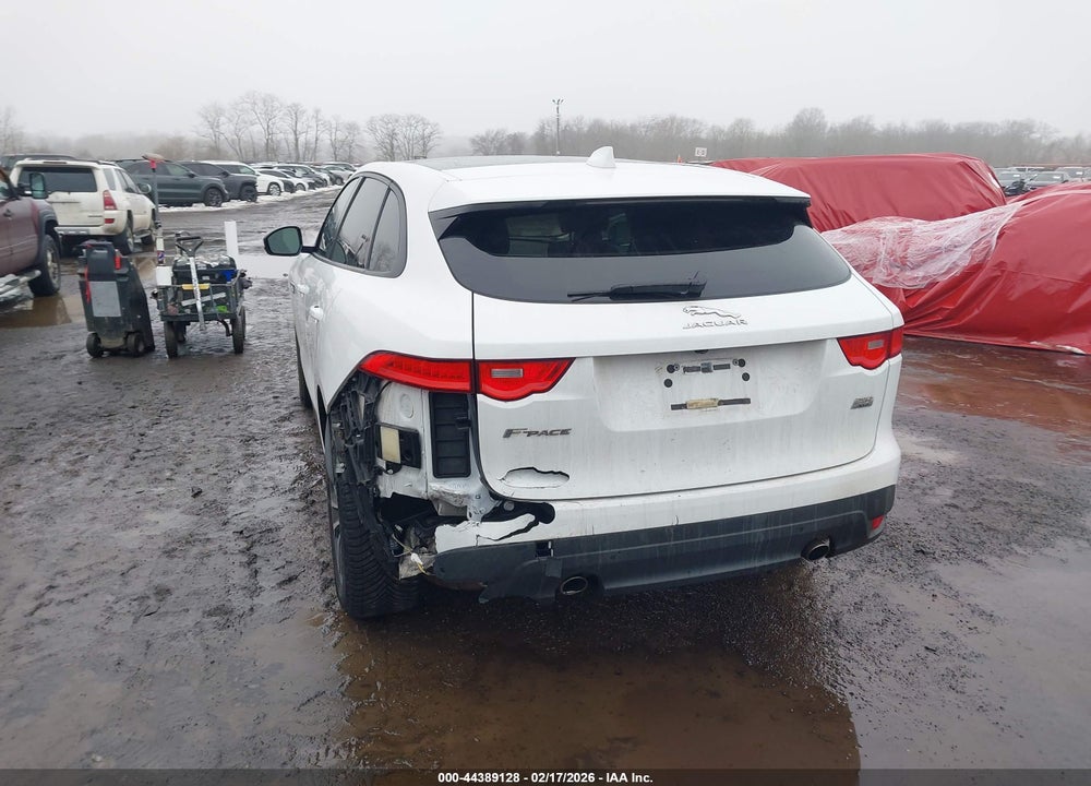 2018 JAGUAR F-PACE 25T PREMIUM VIN: SADCJ2FX4JA272271