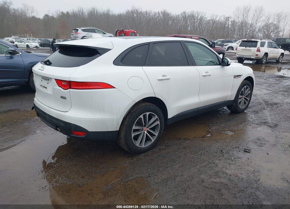 2018 JAGUAR F-PACE 25T PREMIUM VIN: SADCJ2FX4JA272271