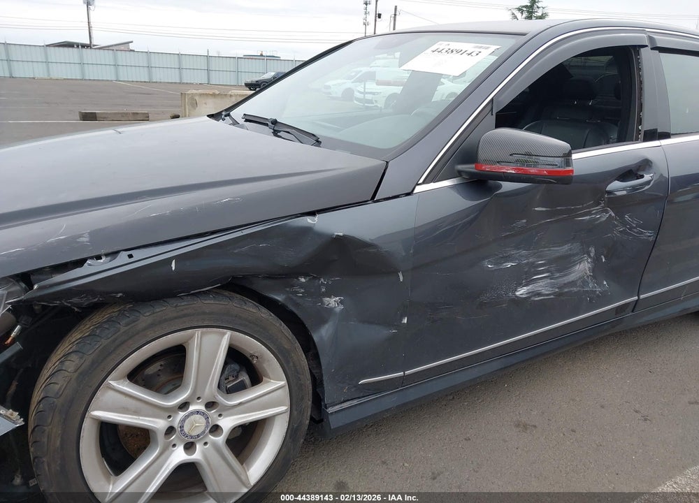 2011 MERCEDES-BENZ C 300 SPORT 4MATIC VIN: WDDGF8BB3BR134550