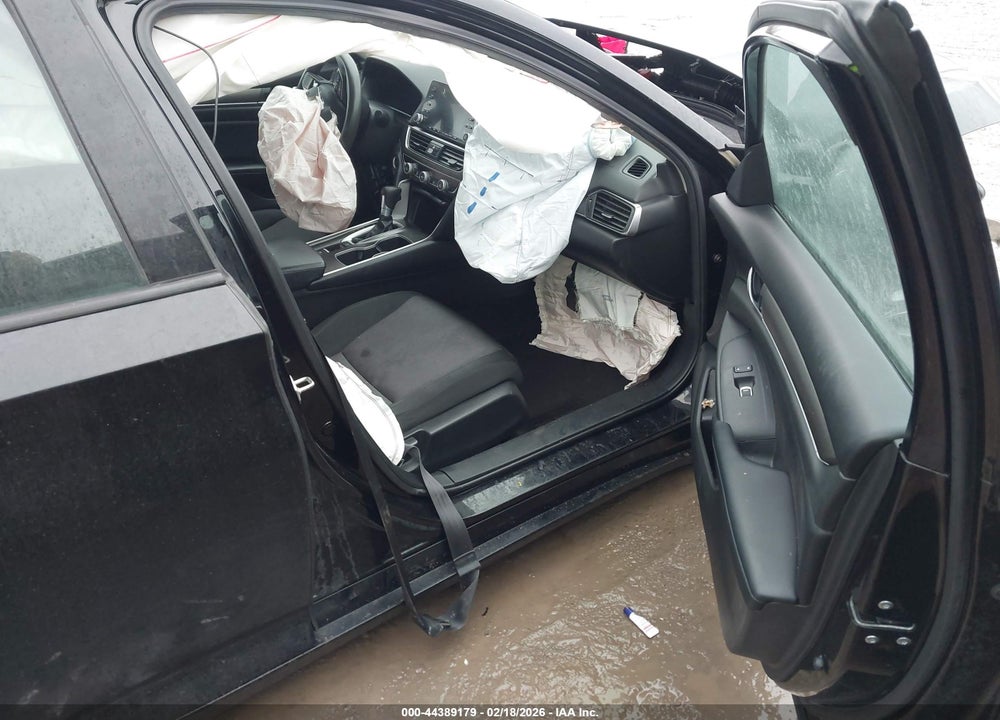 2018 HONDA ACCORD LX VIN: 1HGCV1F16JA023283