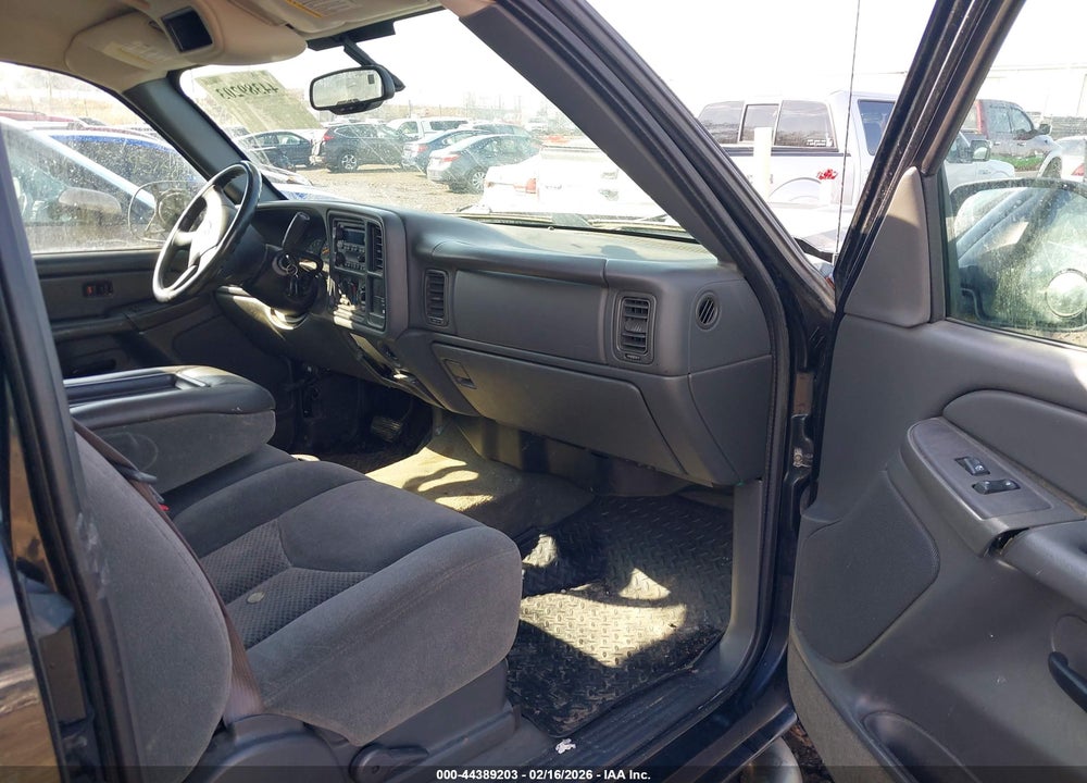 2004 CHEVROLET SILVERADO 1500 LS VIN: 1GCEK19T84E186012