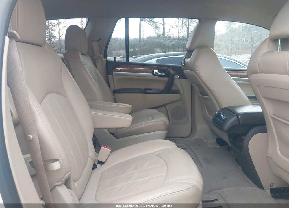 2011 BUICK ENCLAVE 1XL VIN: 5GAKRBED6BJ400987