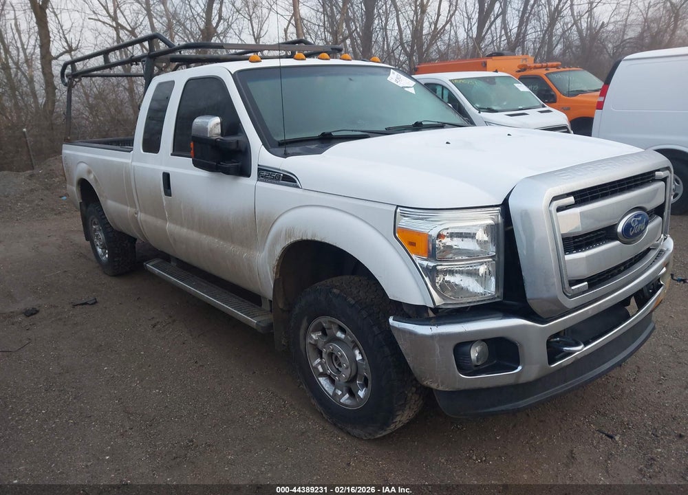 2016 FORD F-250 XLT VIN: 1FT7X2B61GEC22180