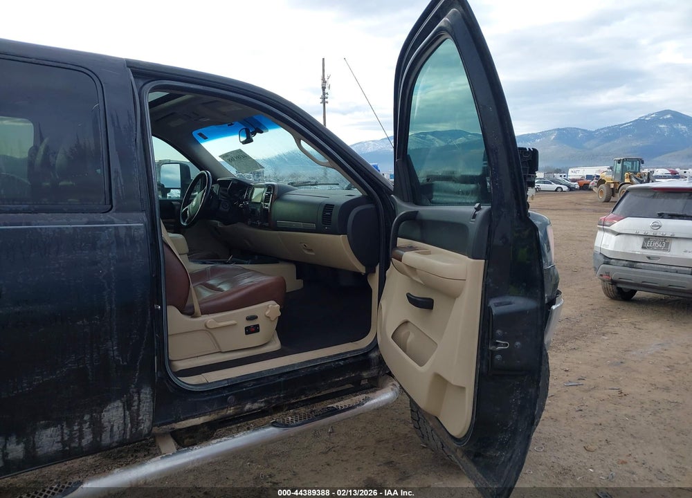 2007 GMC SIERRA 2500HD SLE2 VIN: 1GTHK23687F538428
