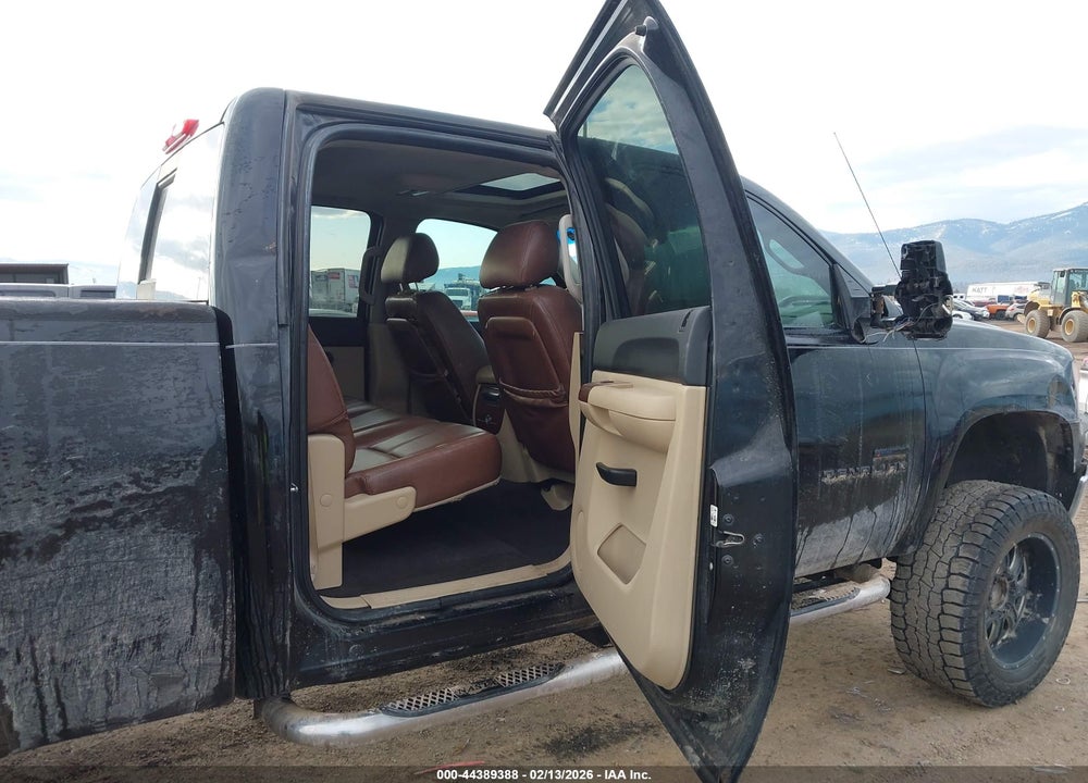 2007 GMC SIERRA 2500HD SLE2 VIN: 1GTHK23687F538428