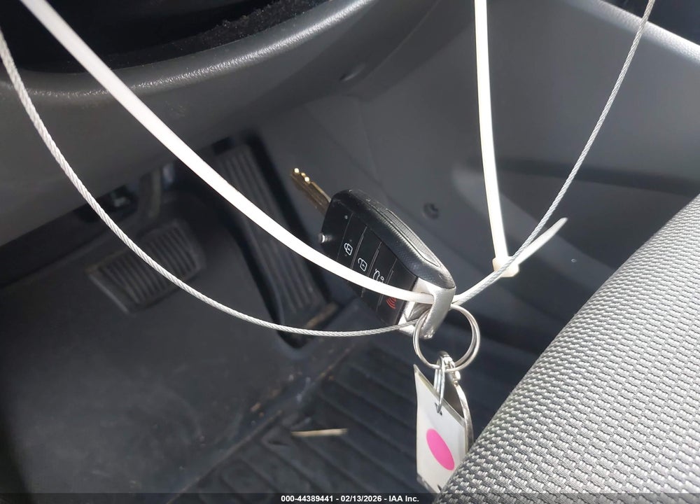 2018 KIA FORTE LX VIN: 3KPFK4A73JE272073