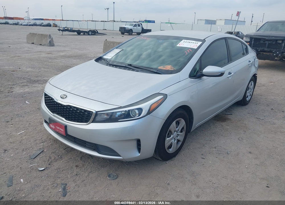 2018 KIA FORTE LX VIN: 3KPFK4A73JE272073