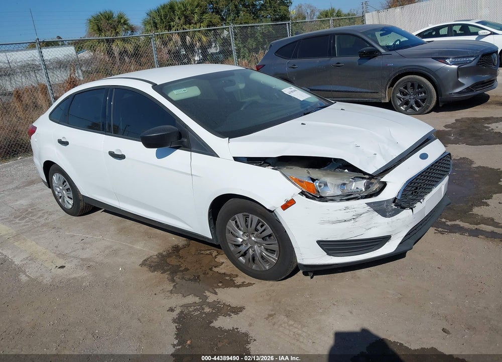 2017 FORD FOCUS S VIN: 1FADP3E24HL322150