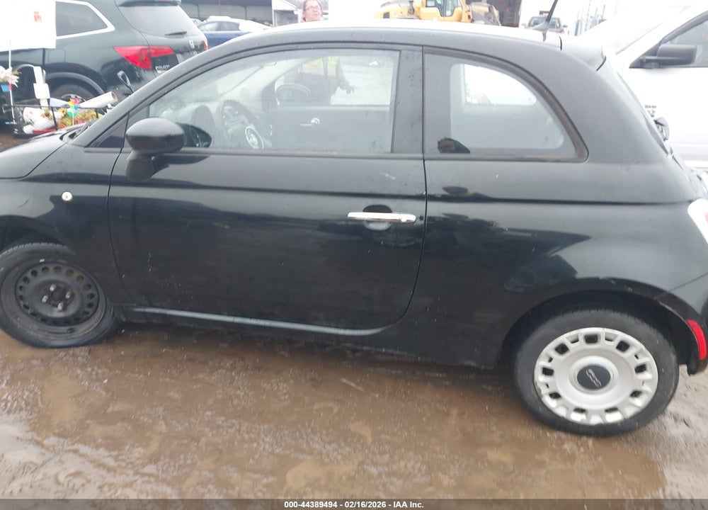 2015 FIAT 500 POP VIN: 3C3CFFAR9FT750394