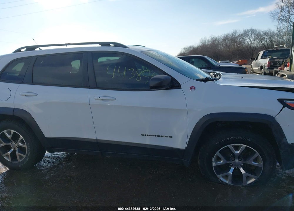 2015 JEEP CHEROKEE TRAILHAWK VIN: 1C4PJMBS2FW502225