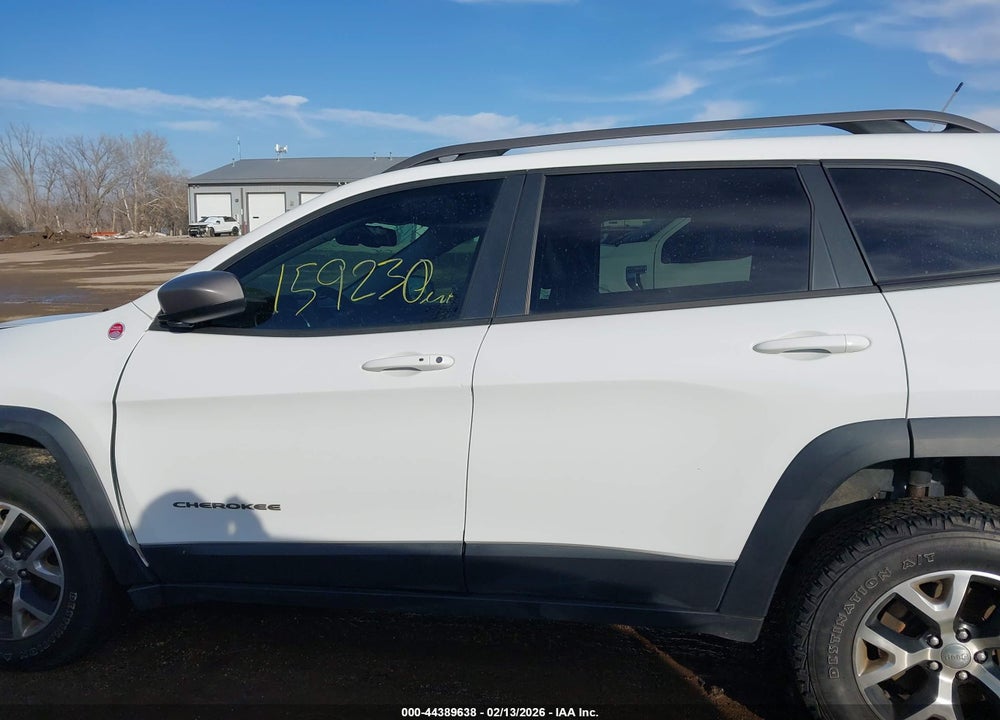 2015 JEEP CHEROKEE TRAILHAWK VIN: 1C4PJMBS2FW502225