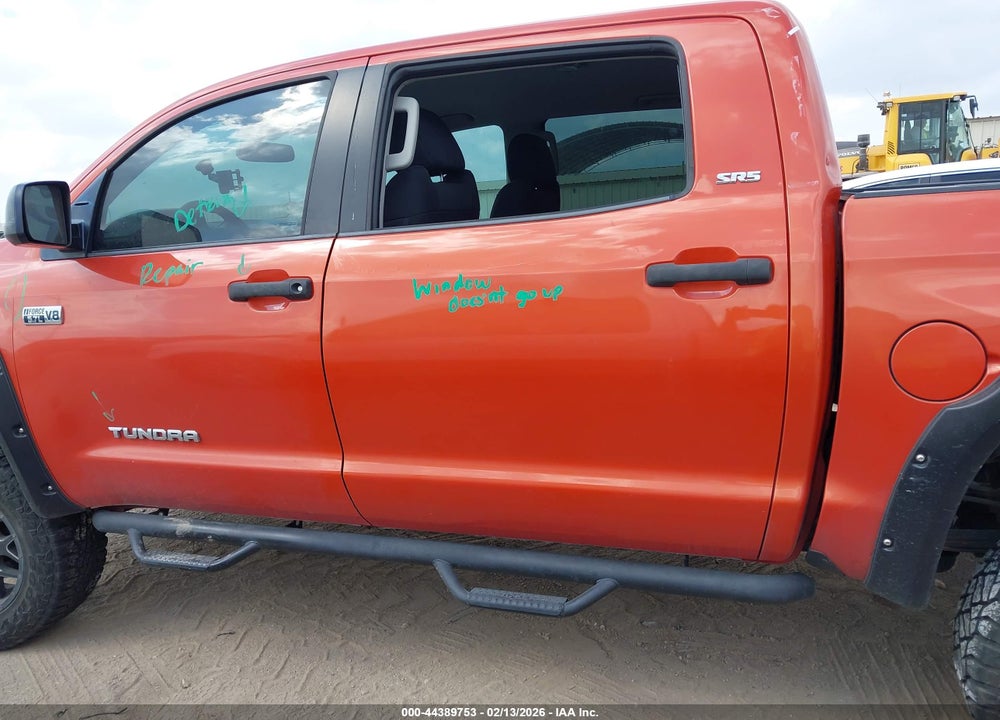 2016 TOYOTA TUNDRA SR5 5.7L V8 VIN: 5TFDW5F19GX539585