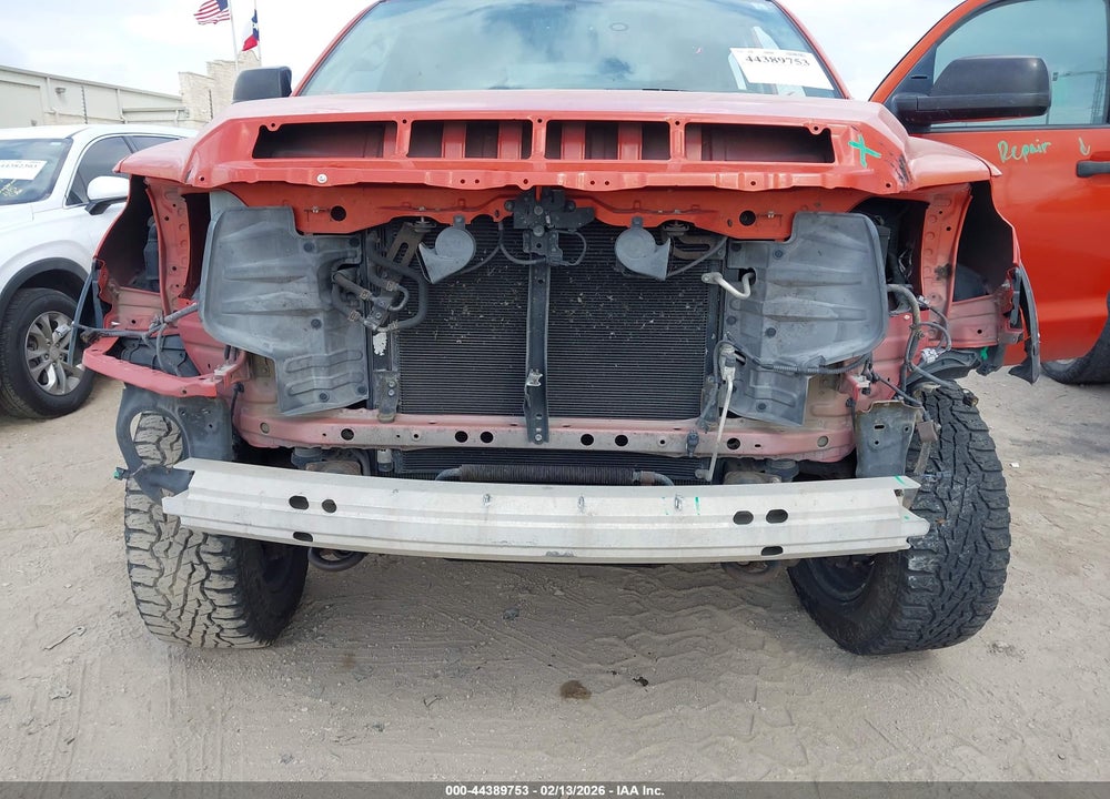 2016 TOYOTA TUNDRA SR5 5.7L V8 VIN: 5TFDW5F19GX539585
