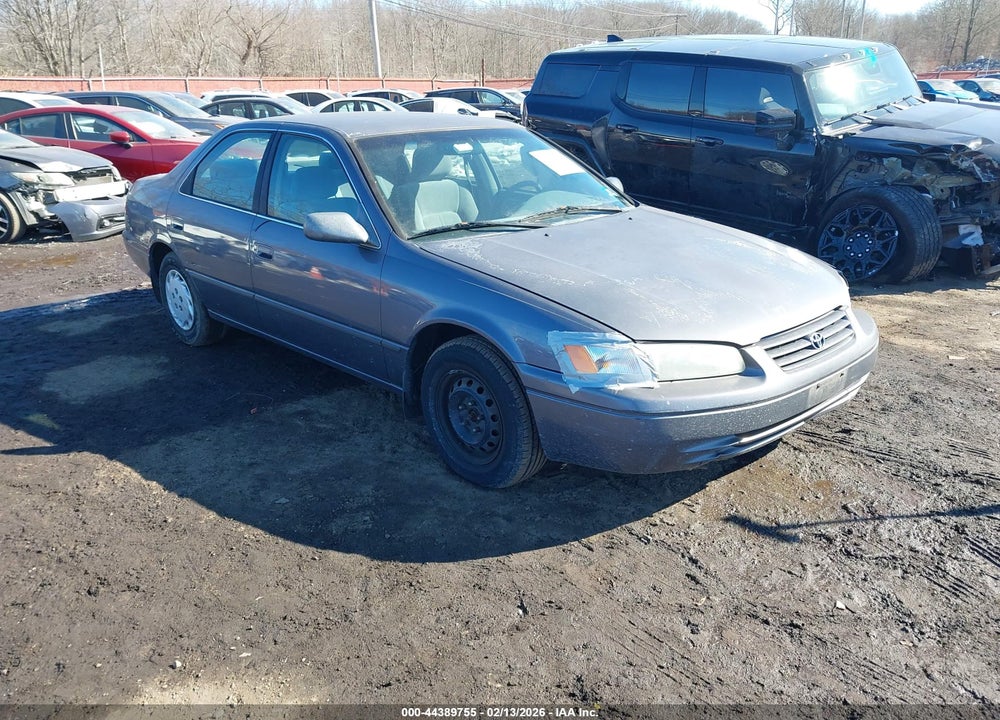 1997 TOYOTA CAMRY LE VIN: JT2BG22K7V0058539