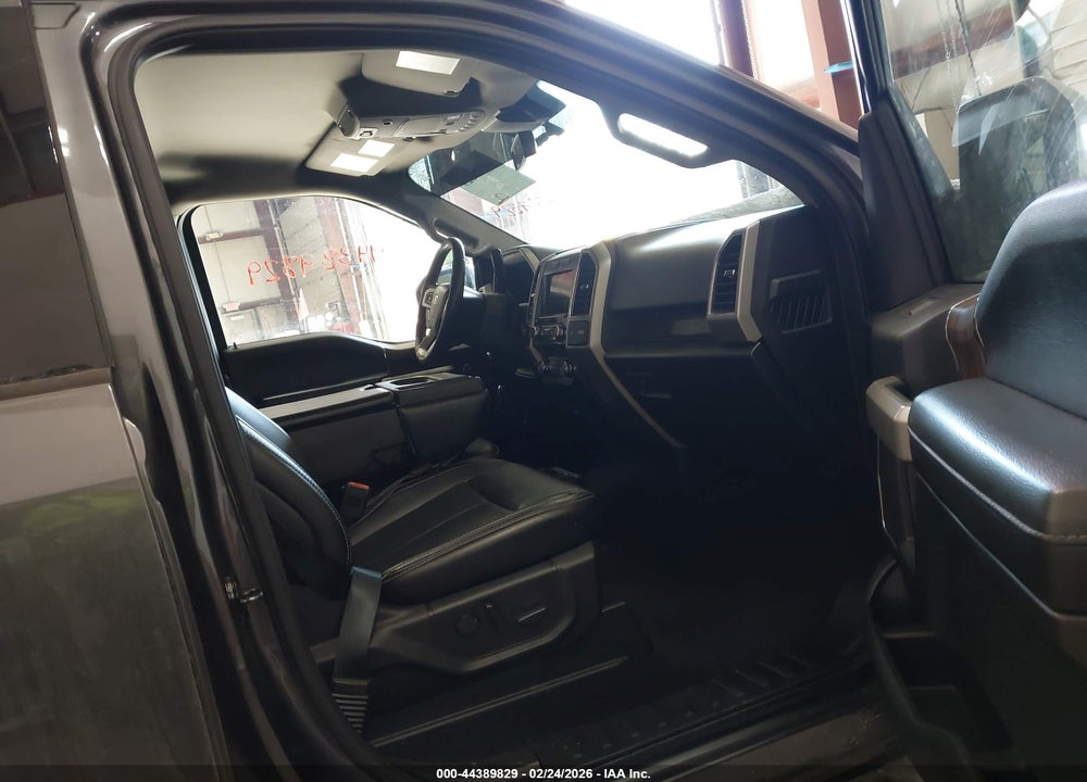 2019 FORD F-150 LARIAT VIN: 1FTEW1EP8KFA82589