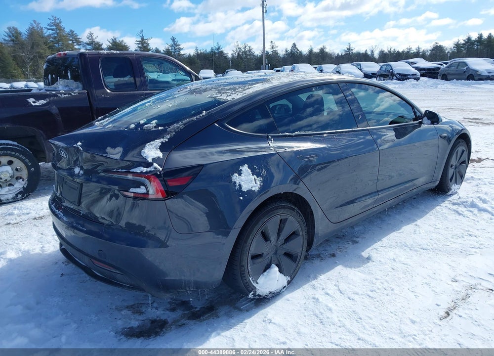 2025 TESLA MODEL 3 LONG RANGE REAR-WHEEL DRIVE/STANDARD REAR-WHEEL DRIVE VIN: 5YJ3E1EA4SF965552