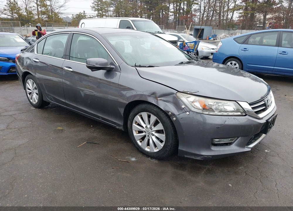 2013 HONDA ACCORD TOURING VIN: 1HGCR3F93DA037670