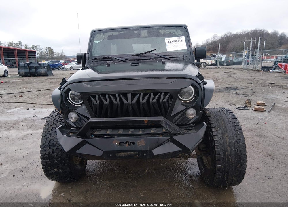 2015 JEEP WRANGLER UNLIMITED SAHARA VIN: 1C4BJWEG1FL531827