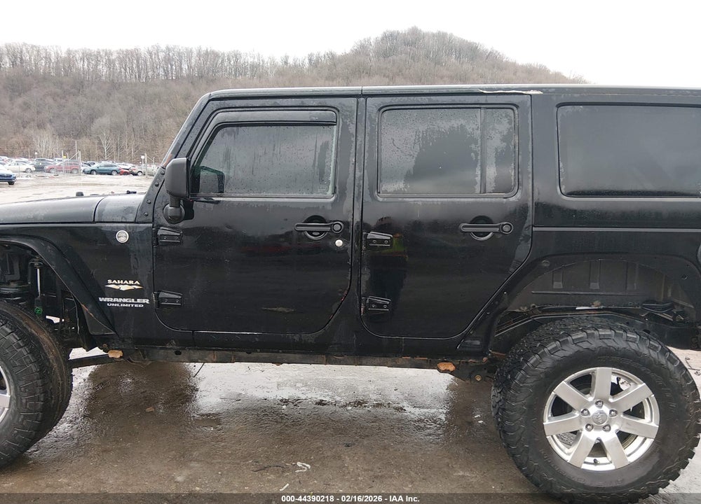 2015 JEEP WRANGLER UNLIMITED SAHARA VIN: 1C4BJWEG1FL531827