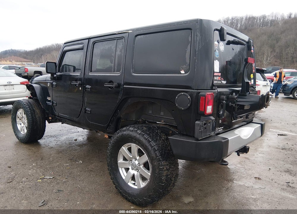 2015 JEEP WRANGLER UNLIMITED SAHARA VIN: 1C4BJWEG1FL531827