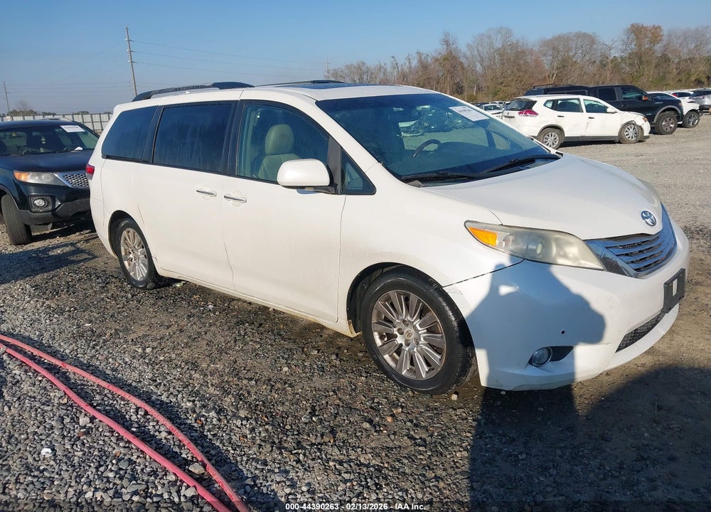 2011 TOYOTA SIENNA LIMITED VIN: 5TDDK3DCXBS004039