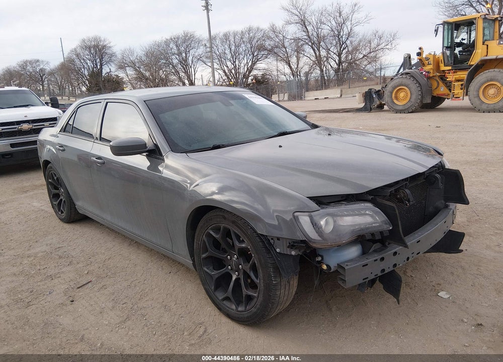 2019 CHRYSLER 300 300S VIN: 2C3CCABG8KH697540