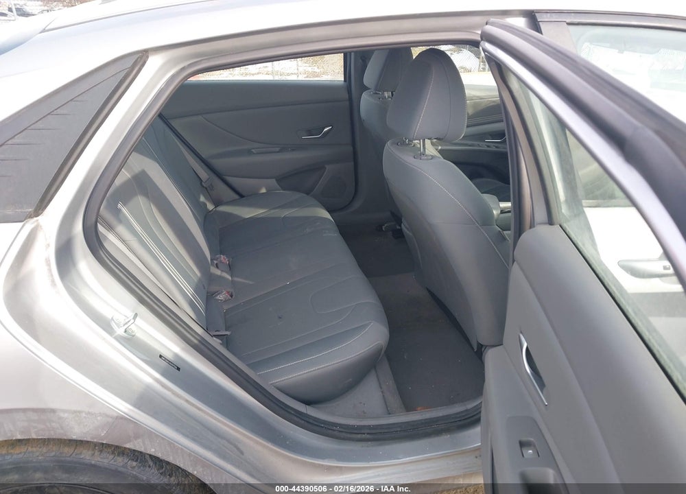 2022 HYUNDAI ELANTRA SEL VIN: 5NPLS4AG1NH079506