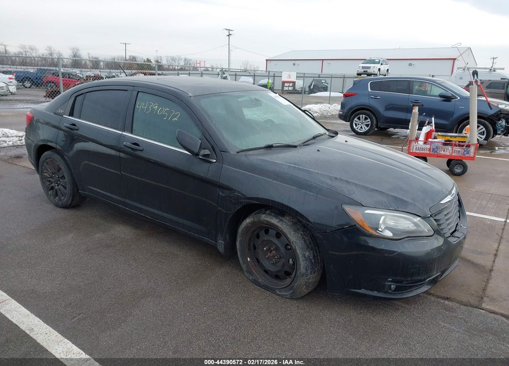 2012 CHRYSLER 200 S VIN: 1C3CCBHG1CN225668