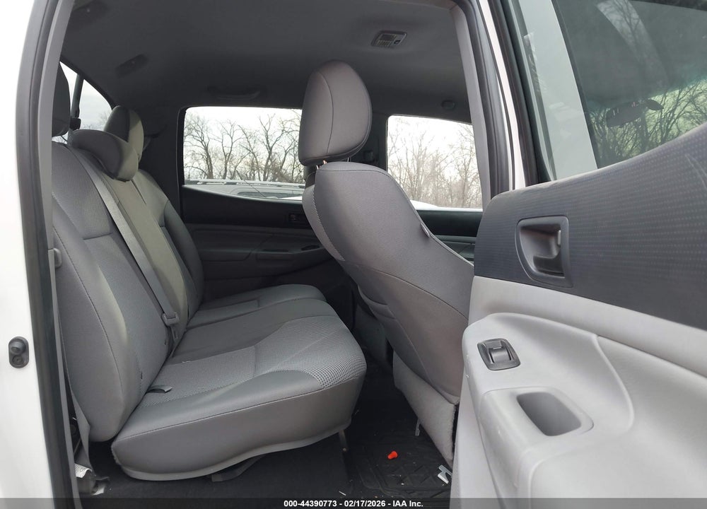 2015 TOYOTA TACOMA BASE V6 VIN: 5TFLU4EN8FX118794