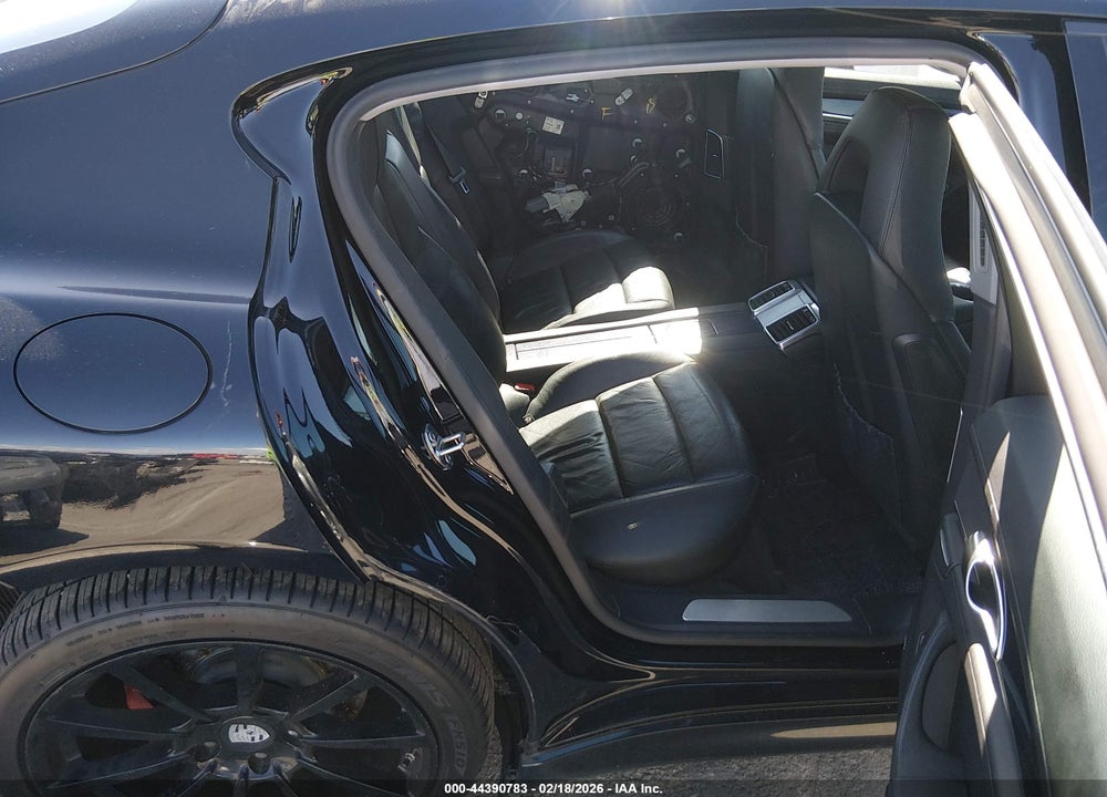 2011 PORSCHE PANAMERA 4 VIN: WP0AA2A74BL012372