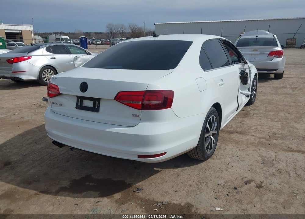 2017 VOLKSWAGEN JETTA 1.4T SE VIN: 3VWDB7AJ0HM251800