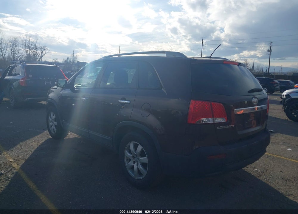 2012 KIA SORENTO LX VIN: 5XYKTCA64CG273803