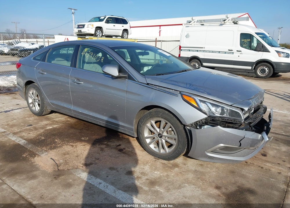 2016 HYUNDAI SONATA VIN: 5NPE24AFXGH419075