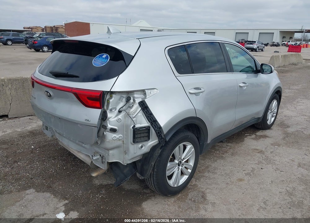 2018 KIA SPORTAGE LX VIN: KNDPM3AC4J7332139