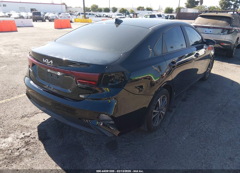 2024 KIA FORTE LXS VIN: 3KPF24AD1RE735006