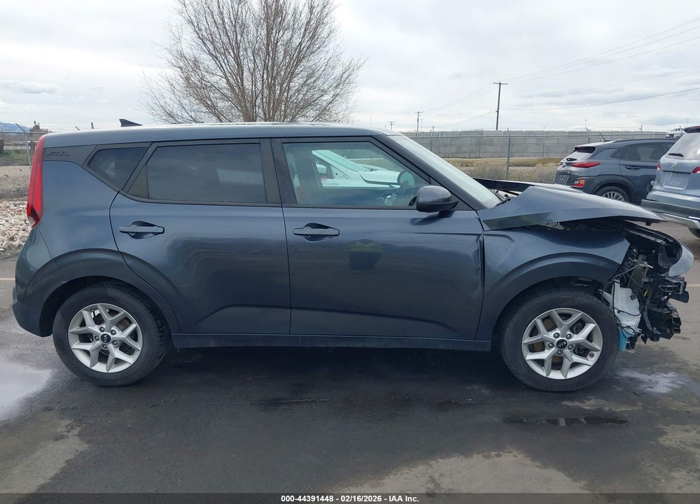 2020 KIA SOUL S VIN: KNDJ23AU3L7014990