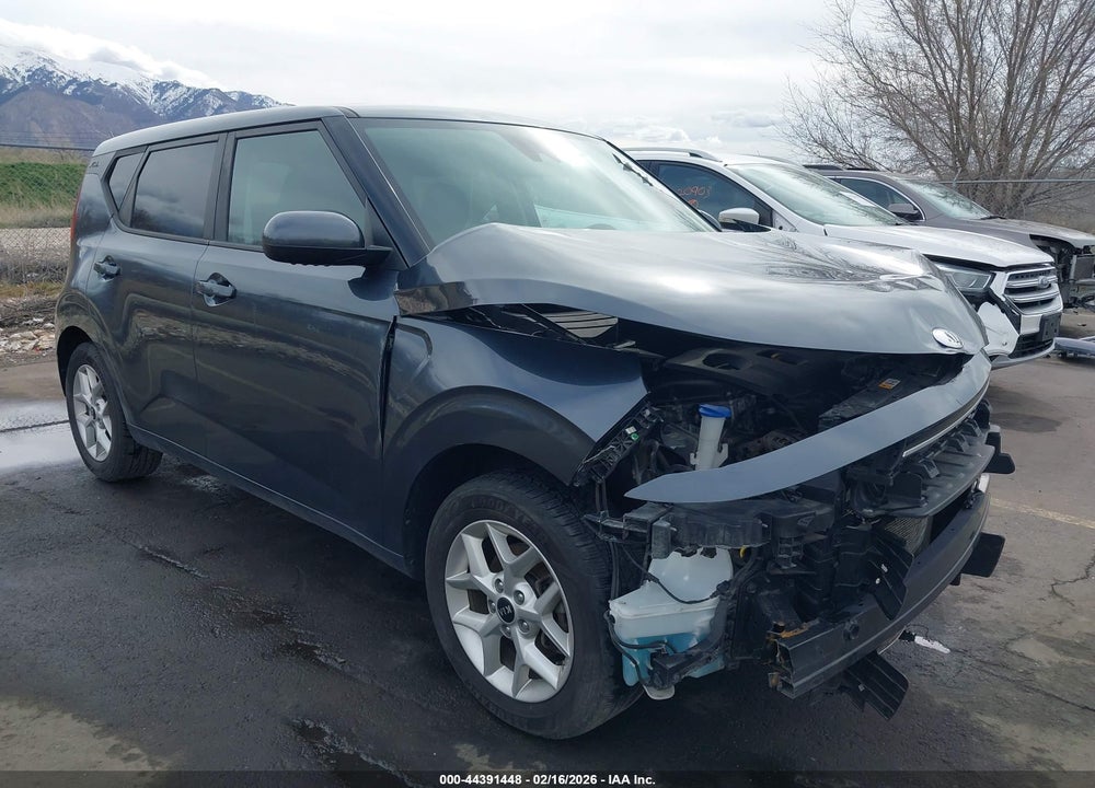 2020 KIA SOUL S VIN: KNDJ23AU3L7014990