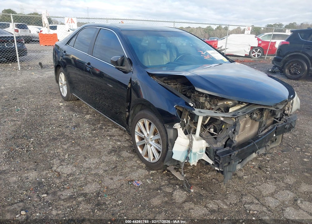 2014 TOYOTA CAMRY XLE VIN: 4T1BF1FK5EU801170