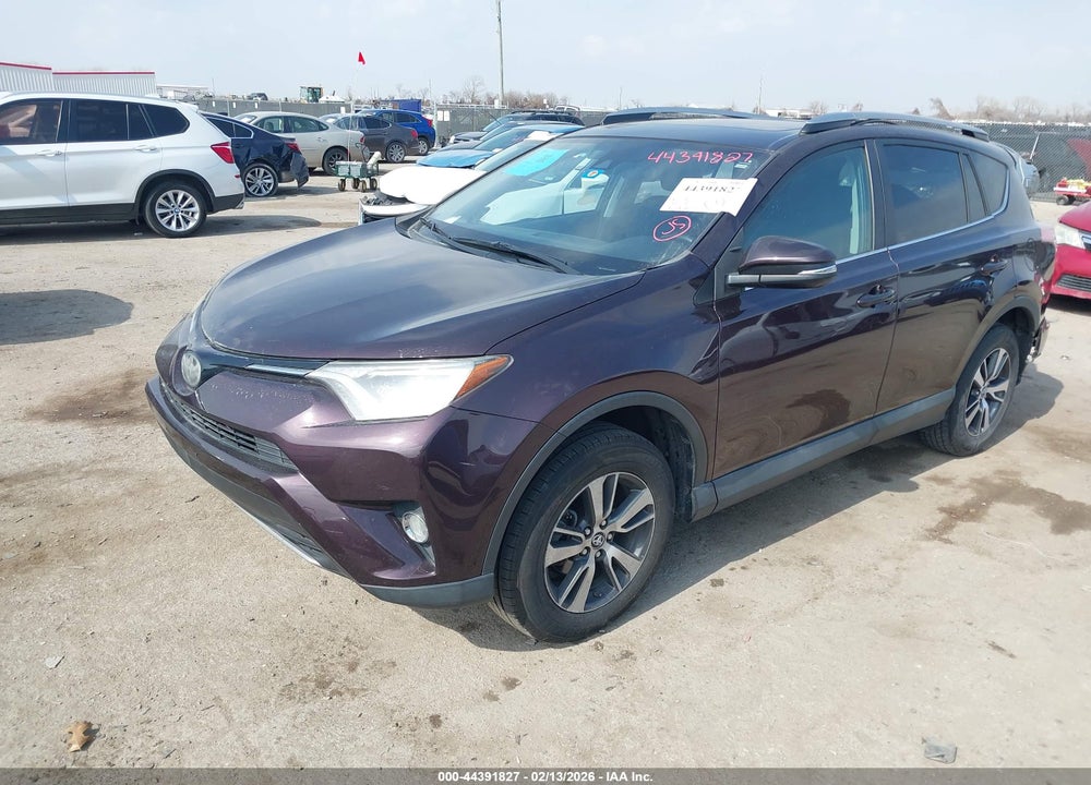 2018 TOYOTA RAV4 XLE VIN: 2T3RFREV3JW770222