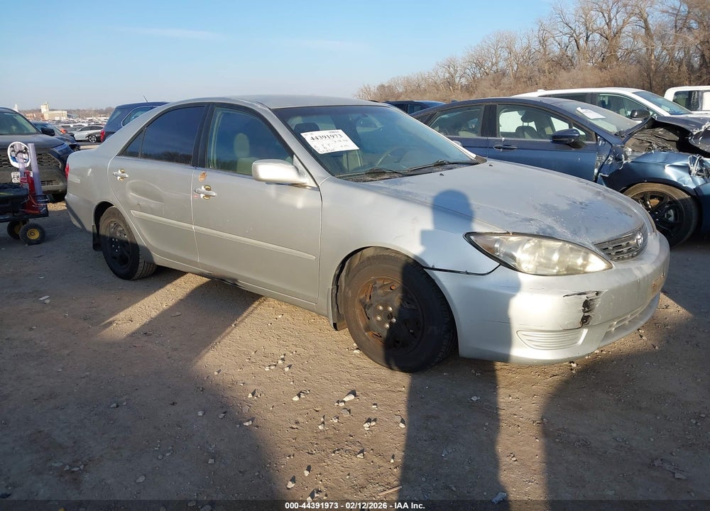 2005 TOYOTA CAMRY LE VIN: 4T1BE32KX5U412884
