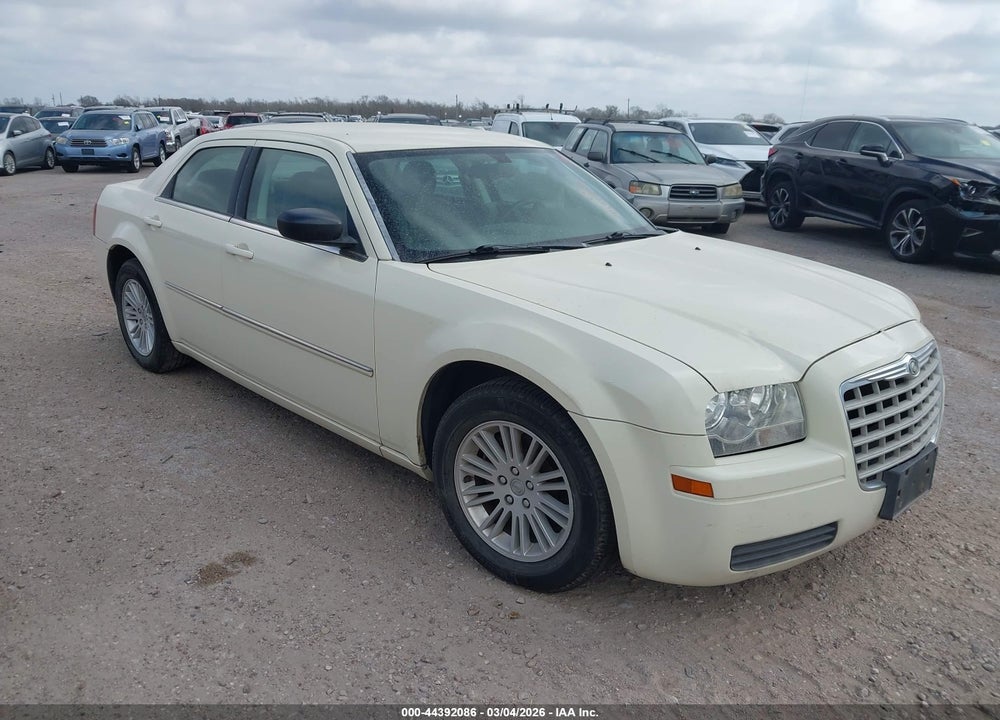 2009 CHRYSLER 300 LX VIN: 2C3KA43D49H555610
